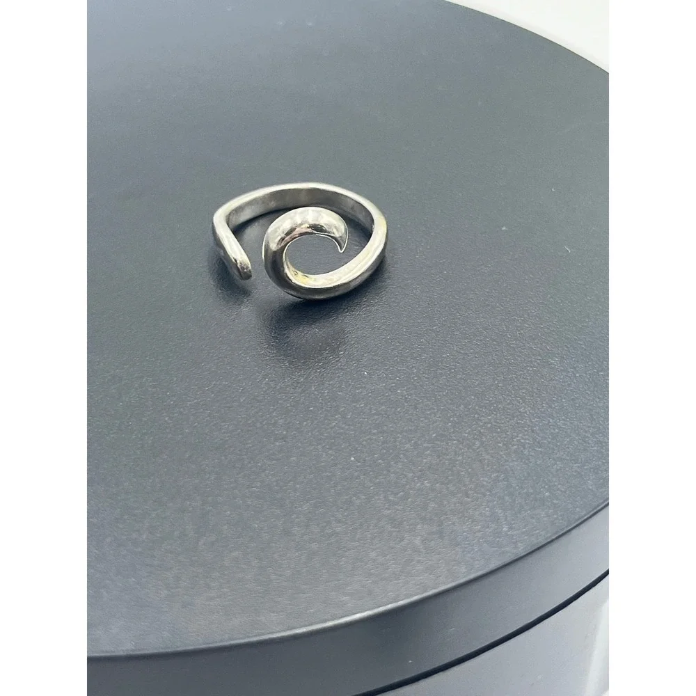 Marsala 925 Sterling Silver Curved Swirl Open Adjustable Ring 7.75